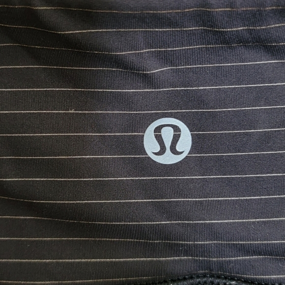 Lululemon | Conduit Crop Capri Leggings in Black Tonal Stripe - Picture 5 of 8